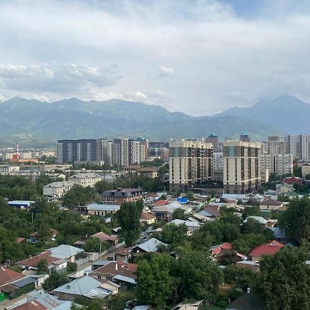 Heaven Apartment Mountain View Almaty Bagian luar foto