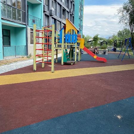 Heaven Apartment Mountain View Almaty Bagian luar foto