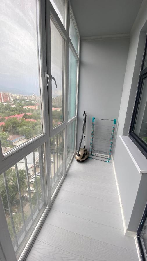 Heaven Apartment Mountain View Almaty Bagian luar foto