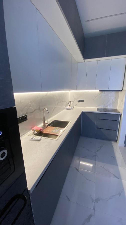 Heaven Apartment Mountain View Almaty Bagian luar foto