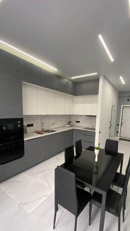Heaven Apartment Mountain View Almaty Bagian luar foto